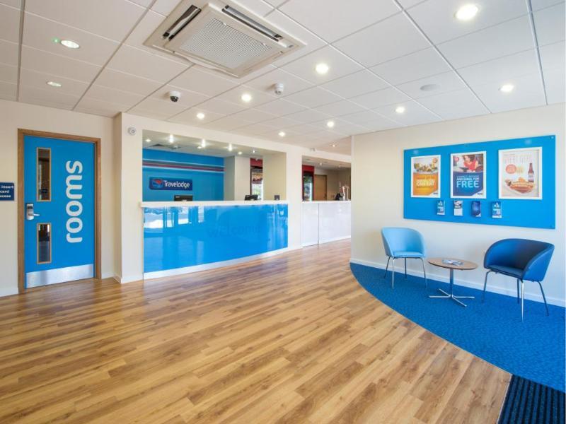 רדינג Travelodge Winnersh Triangle מראה חיצוני תמונה