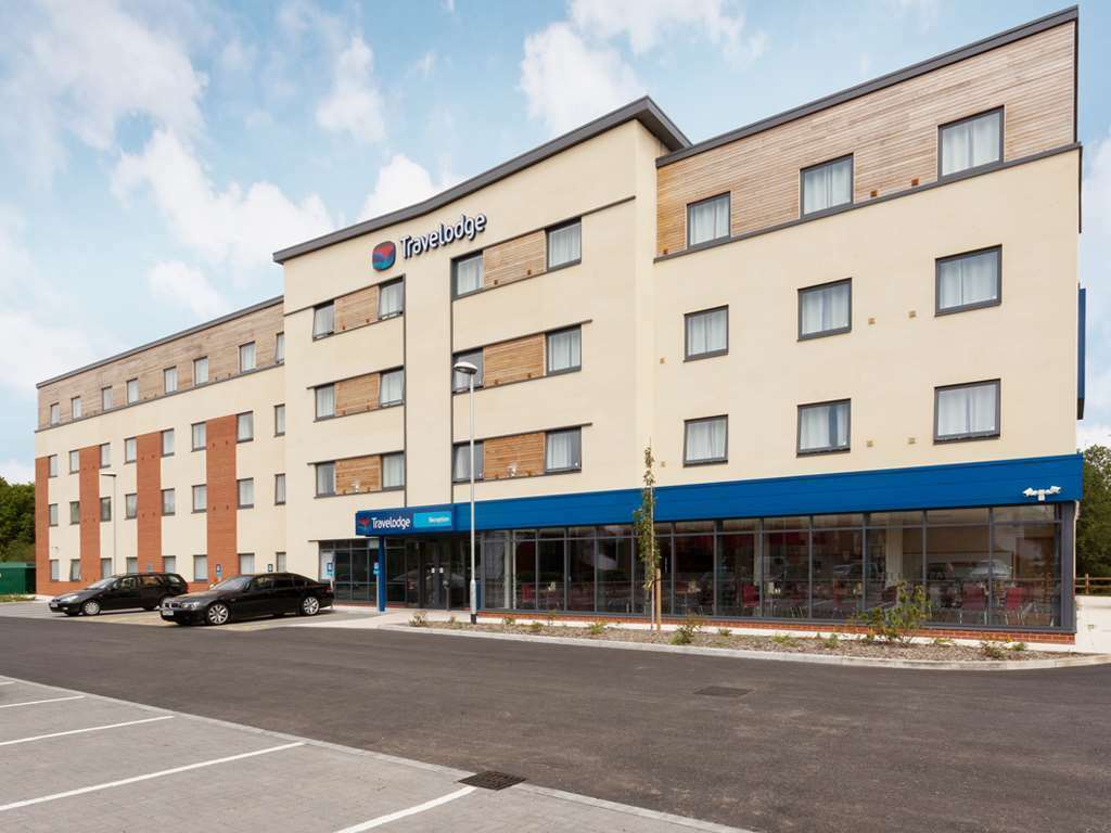 רדינג Travelodge Winnersh Triangle מראה חיצוני תמונה
