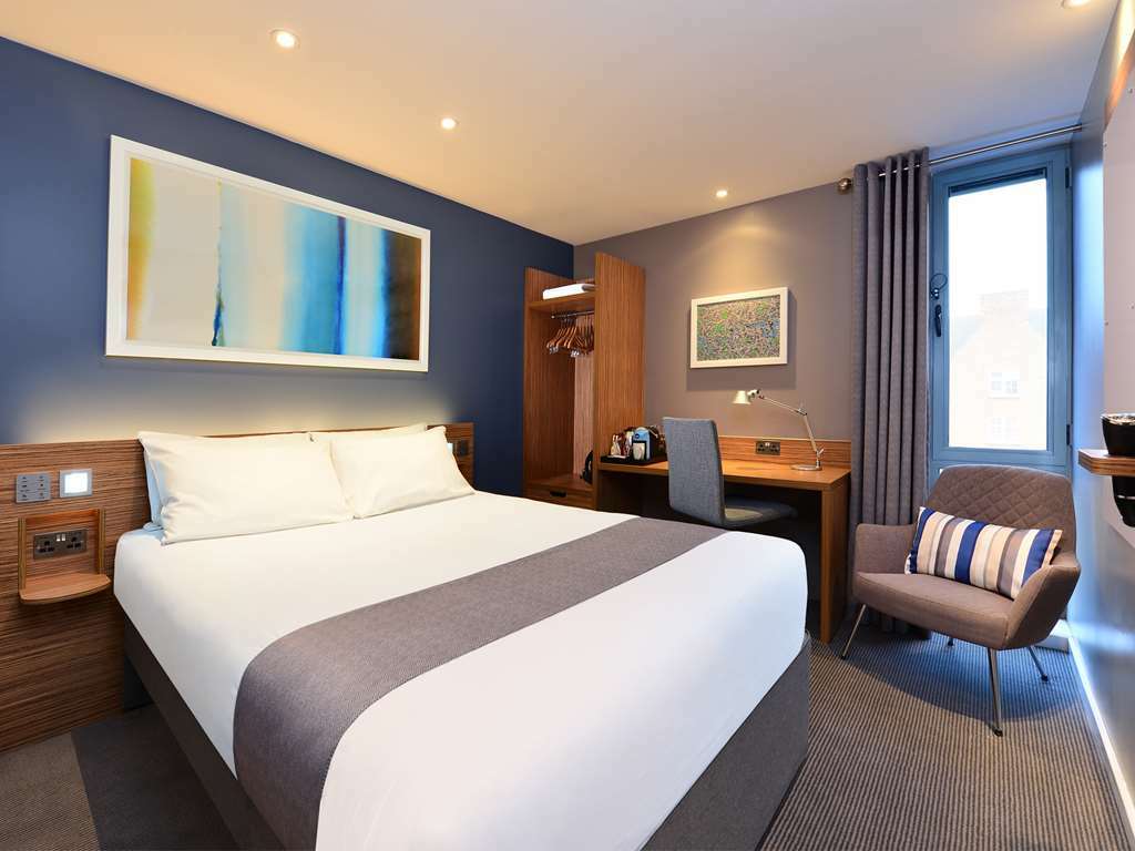 רדינג Travelodge Winnersh Triangle חדר תמונה