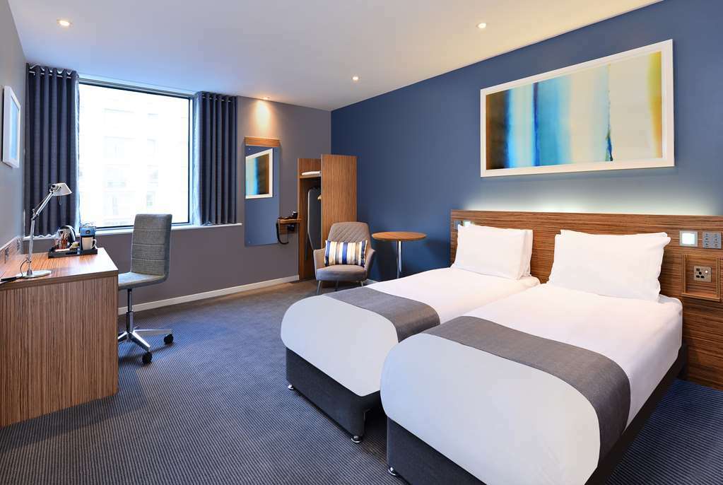 רדינג Travelodge Winnersh Triangle חדר תמונה