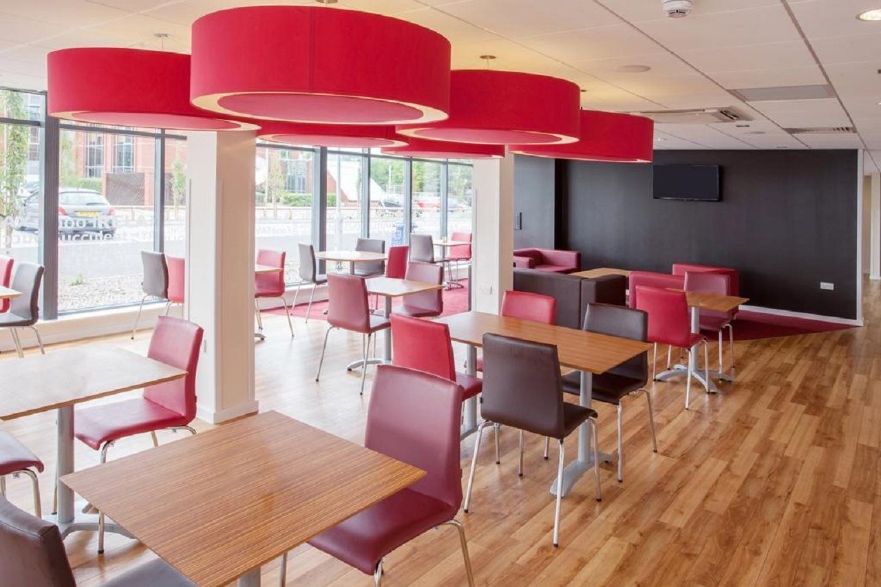 רדינג Travelodge Winnersh Triangle מראה חיצוני תמונה